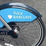 Colocan la palabra fuck sobre el logo del Barclays